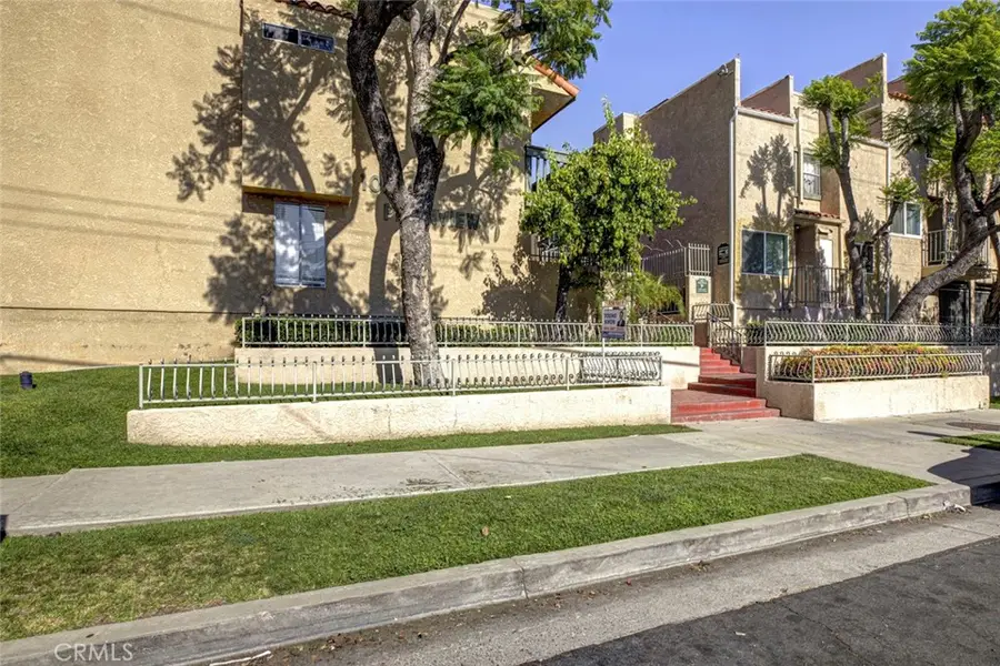 10260 Plainview Avenue #22, Tujunga, CA 91042 - #2