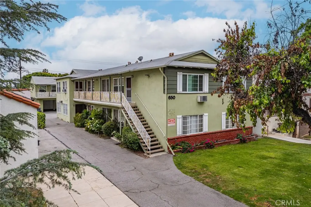 650 W Wilson, Glendale, CA 91203 - #1