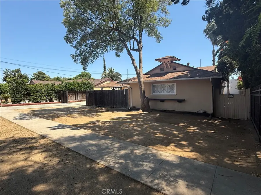 13638 Hartland, Van Nuys, CA 91405 - #2
