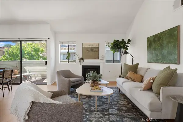 22133 Burbank Blvd #5, Woodland Hills, CA 91367
