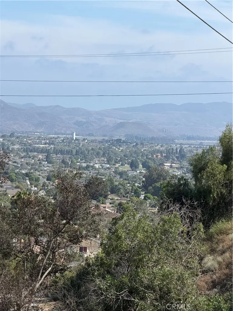 250 W Highland Drive, Camarillo, CA 93010 - #1