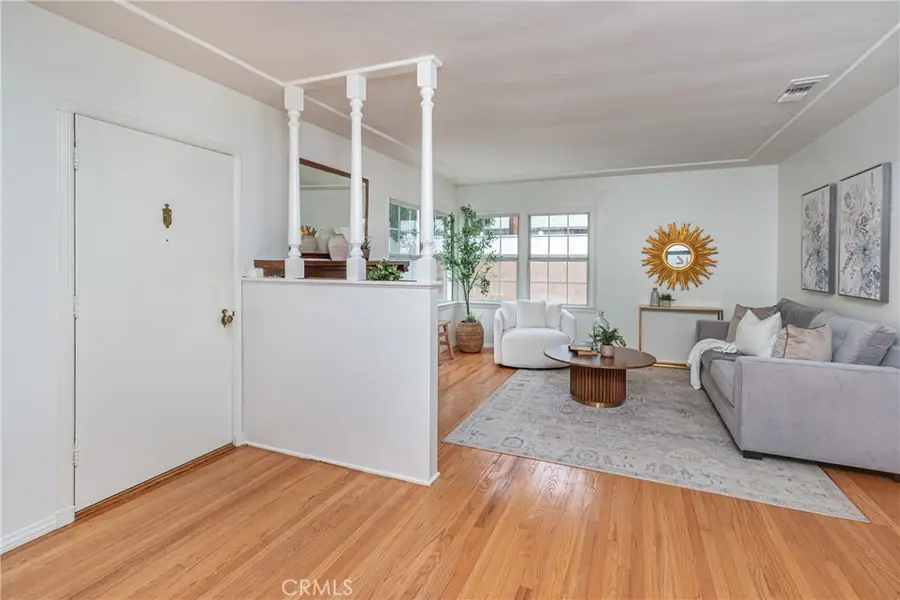 432 N Beachwood Drive, Burbank, CA 91506 - #3