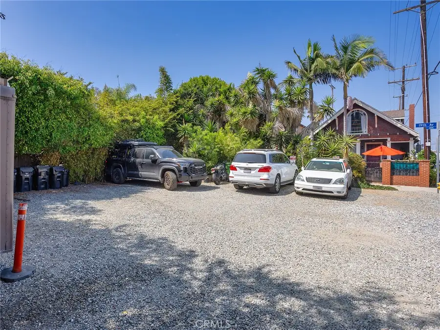 42 19th Avenue, Venice, CA 90291 - #2