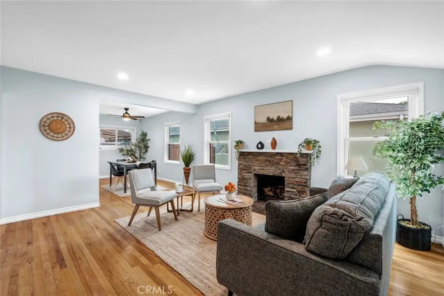 322 S Lincoln Street, Burbank, CA 91506 - #2