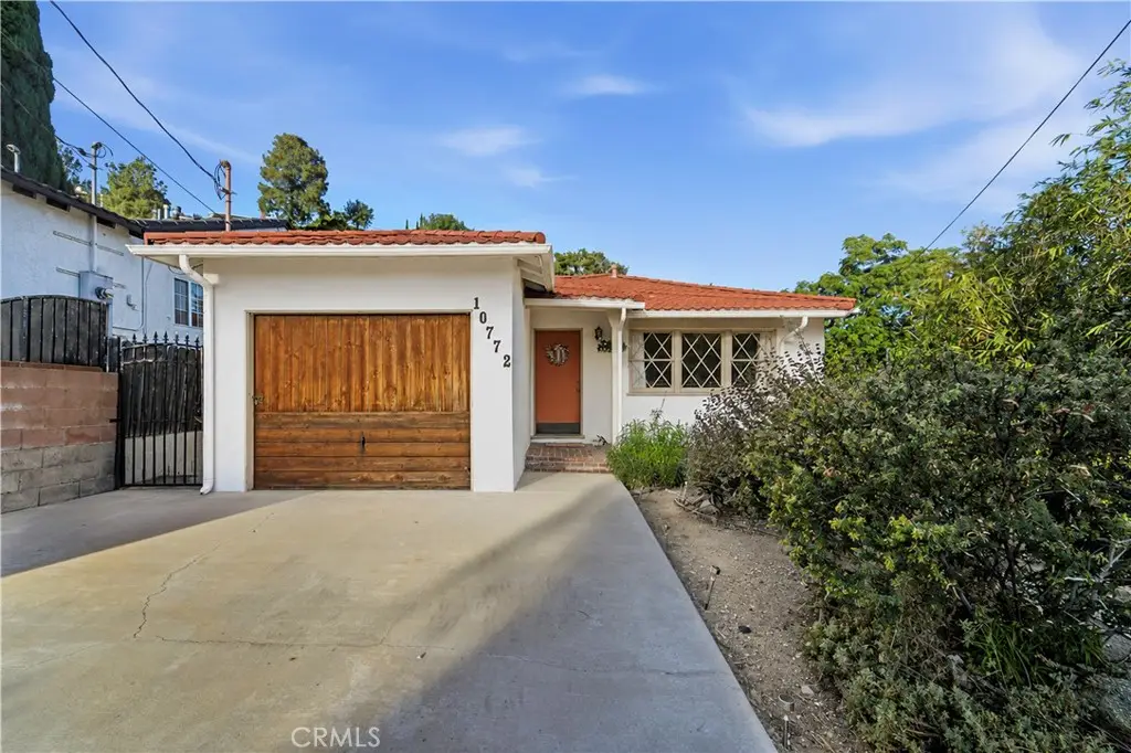 10772 Las Lunitas, Tujunga, CA 91042 - #1