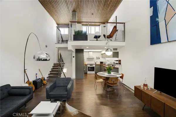 10926 Bluffside Drive #35, Studio City, CA 91604