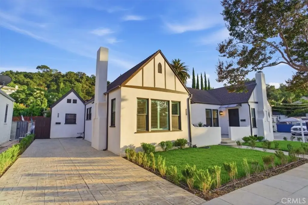 900 Brier Lane, Glendale, CA 91205 - #1