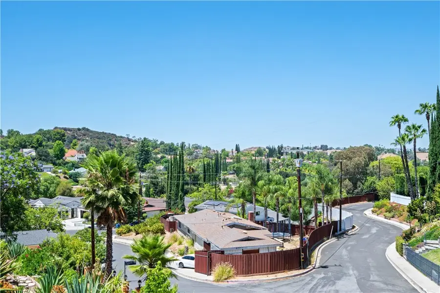 4319 Pampas Road, Woodland Hills, CA 91364 - #3