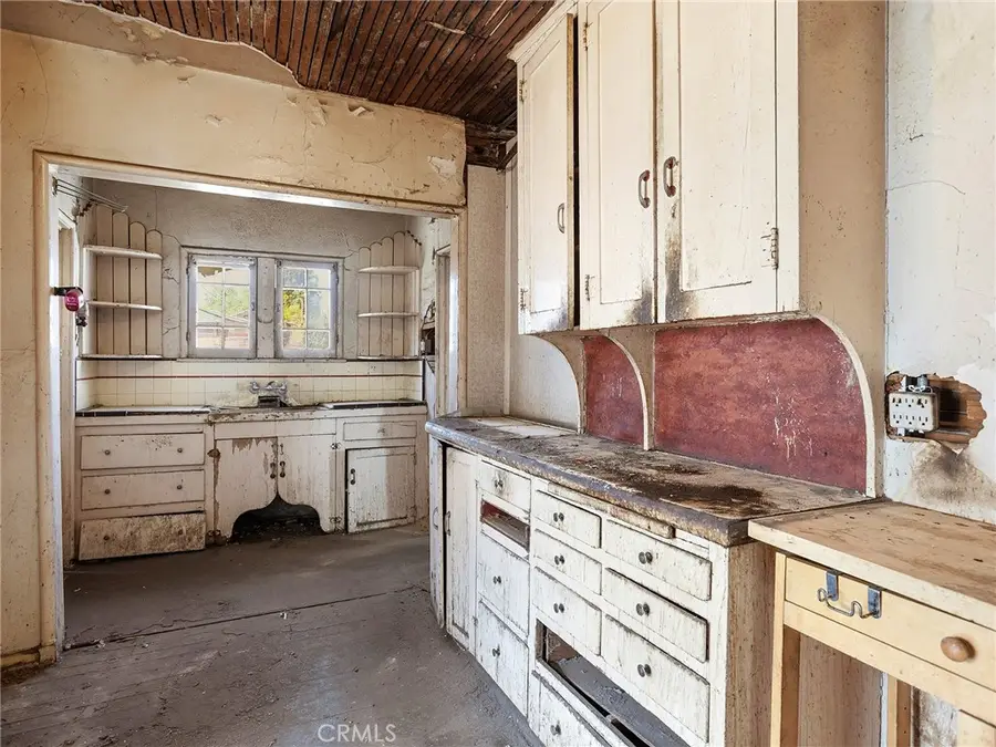 947 N Lincoln Street, Burbank, CA 91506 - #2