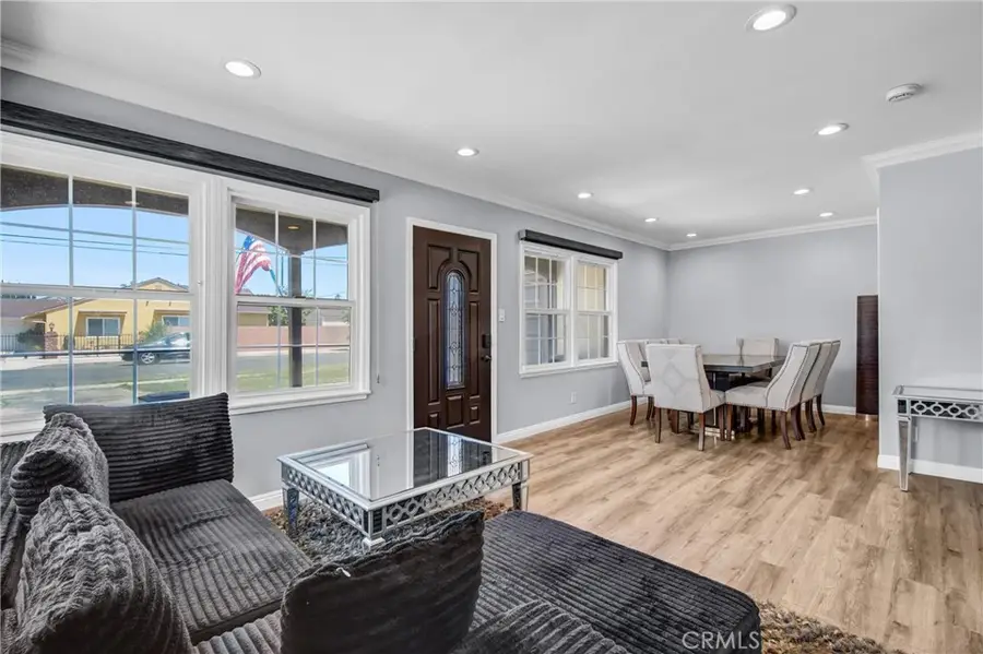8139 Jellico Avenue, Northridge, CA 91325 - #2