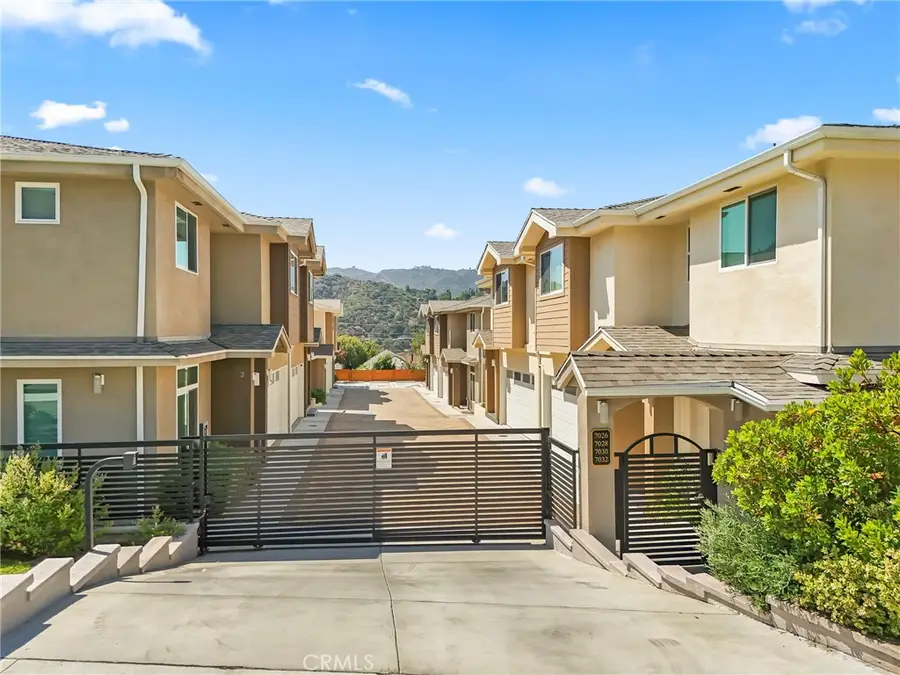 7030 Valmont Street #B, Tujunga, CA 91042 - #2