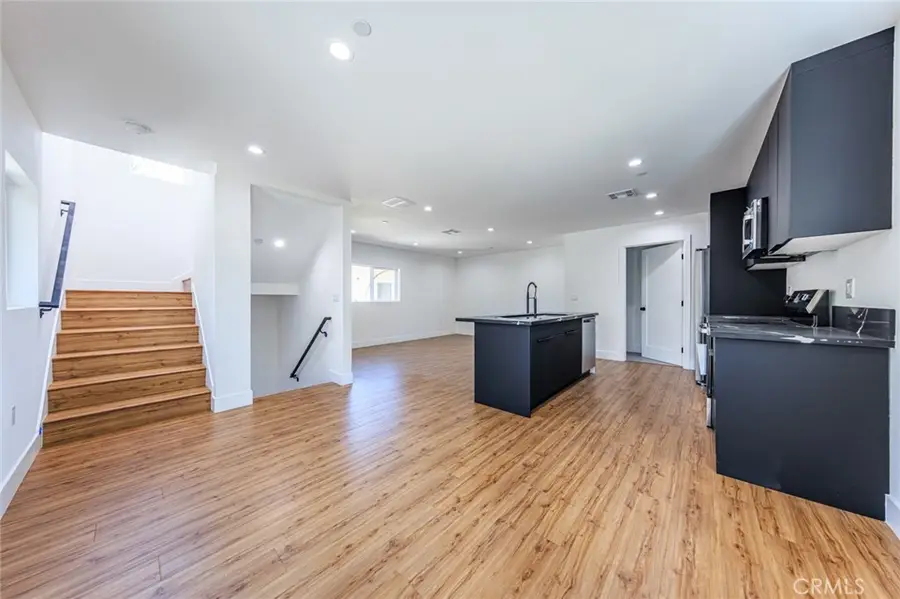 10810 Hesby, North Hollywood, CA 91601 - #3
