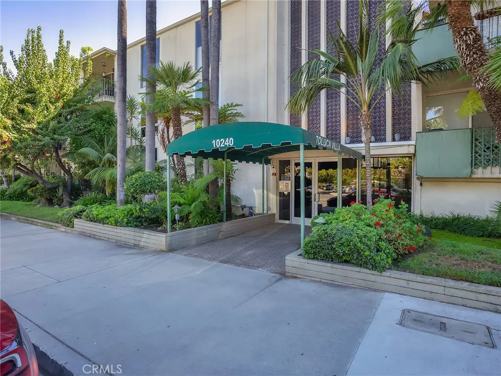 10240 Camarillo Street #208, Toluca Lake, CA 91602 - #1