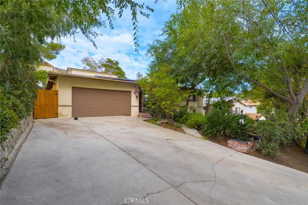 10756 Redmont Avenue, Tujunga, CA 91042 - #1