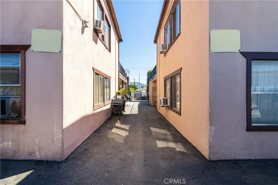 7301 Vineland, Sun Valley, CA 91352 - #3