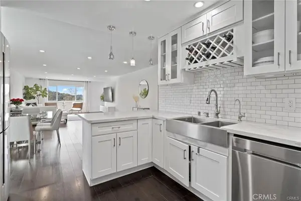 1935 Alpha Road #314, Glendale, CA 91208