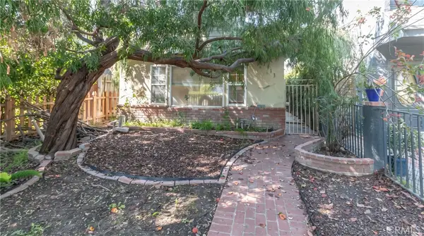 2913 W Chandler Boulevard, Burbank, CA 91505