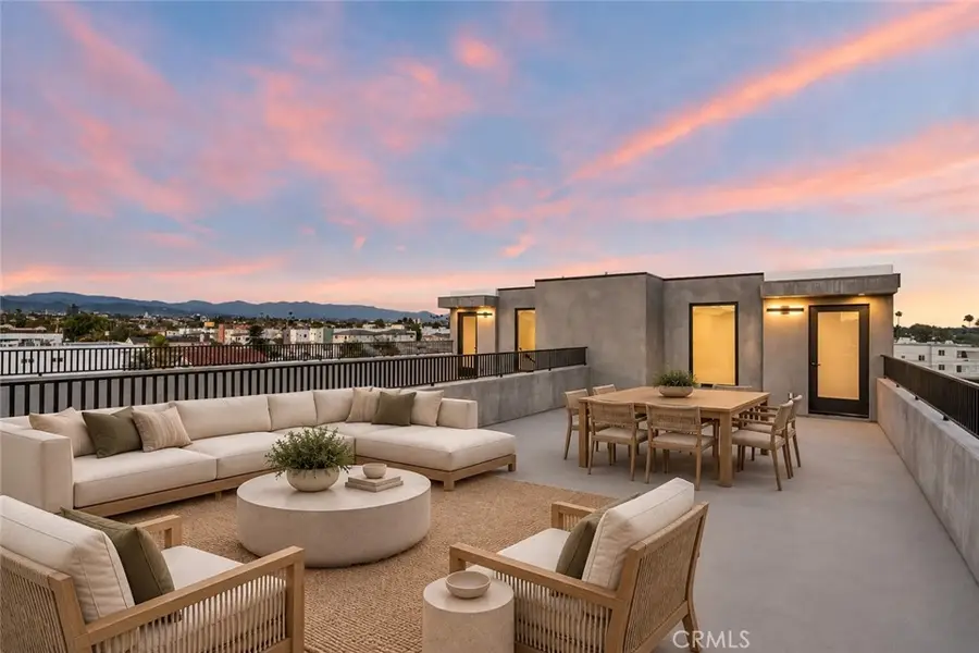 2204 Carmona, Los Angeles, CA 90016 - #3