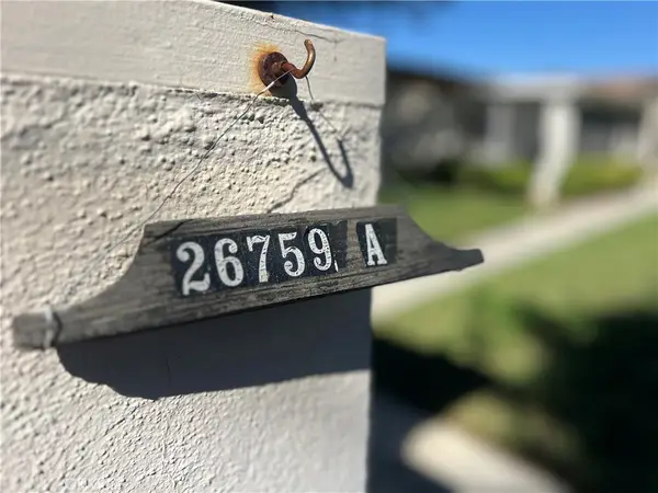 26759 Whispering Leaves, Newhall, CA 91321