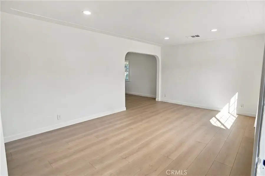 2211 W Verdugo, Burbank, CA 91506 - #3