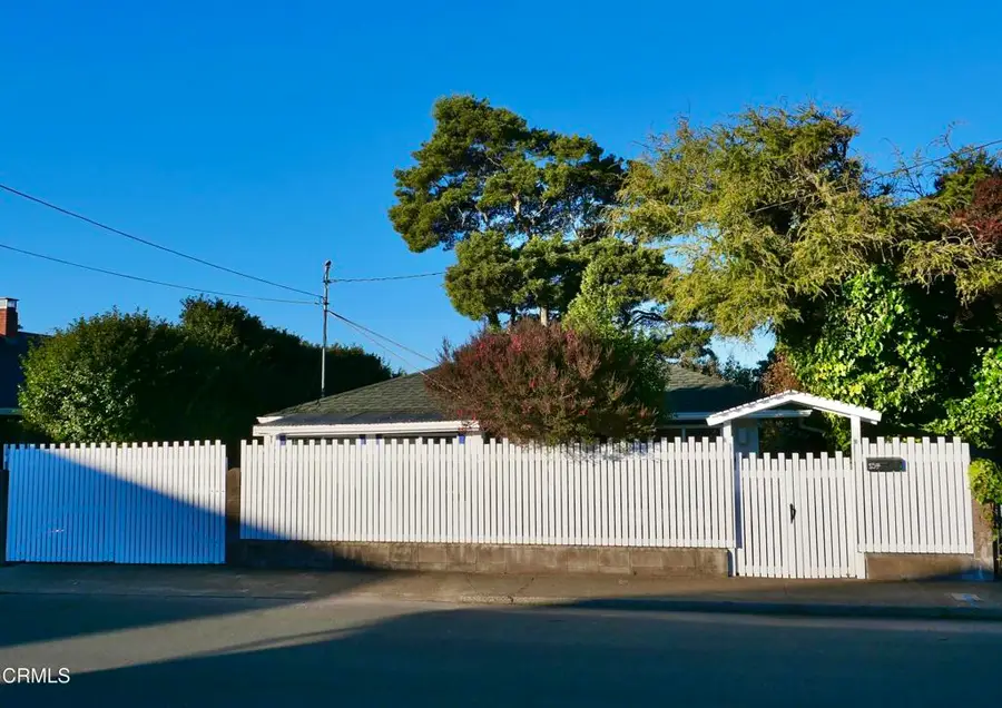 137 Olsen Lane, Fort Bragg, CA 95437 - Image #3