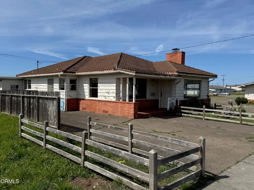 327 S Franklin Street, Fort Bragg, CA 95437 - #1