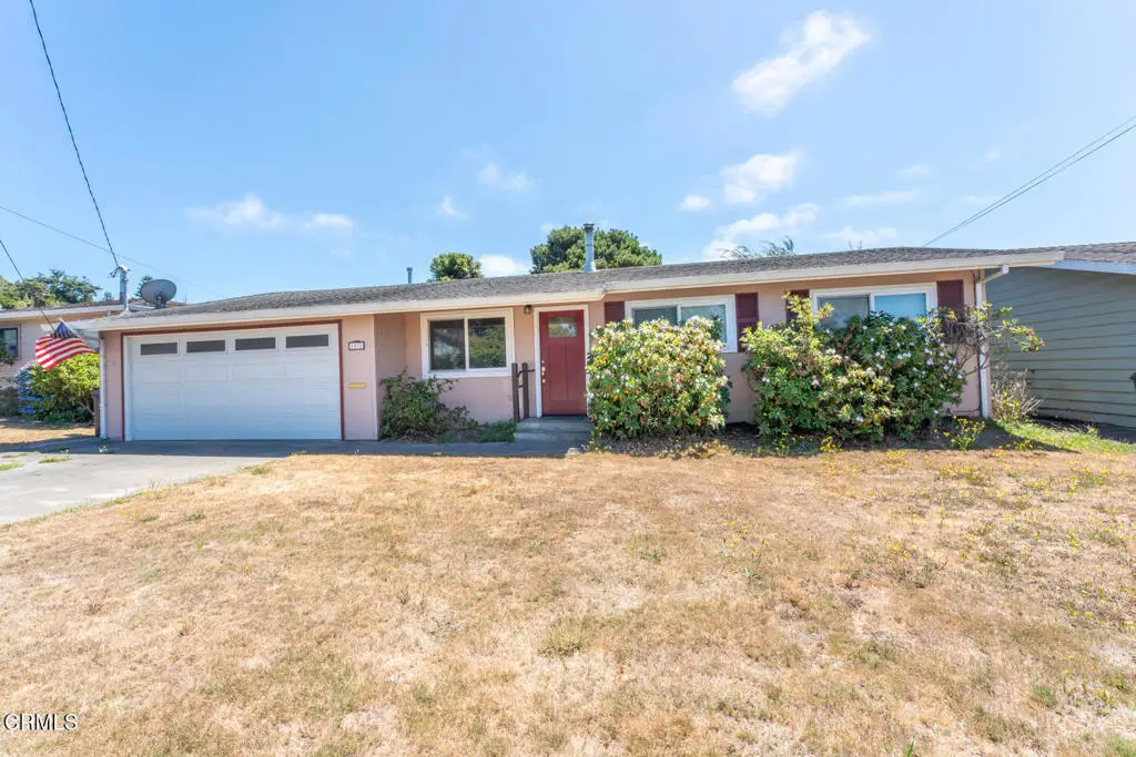 1072 E Chestnut Street, Fort Bragg, CA 95437 - #1
