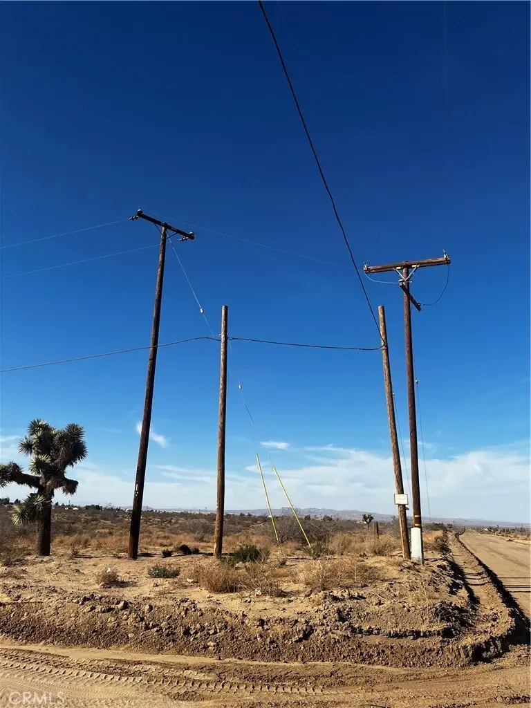 11300 Caughlin Road, Phelan, CA 92371 - #1