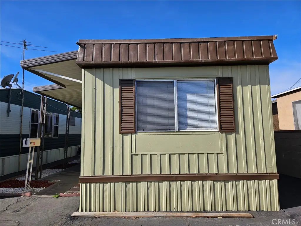 21926 Vermont Avenue S #6, Torrance, CA 90502 - Image #1