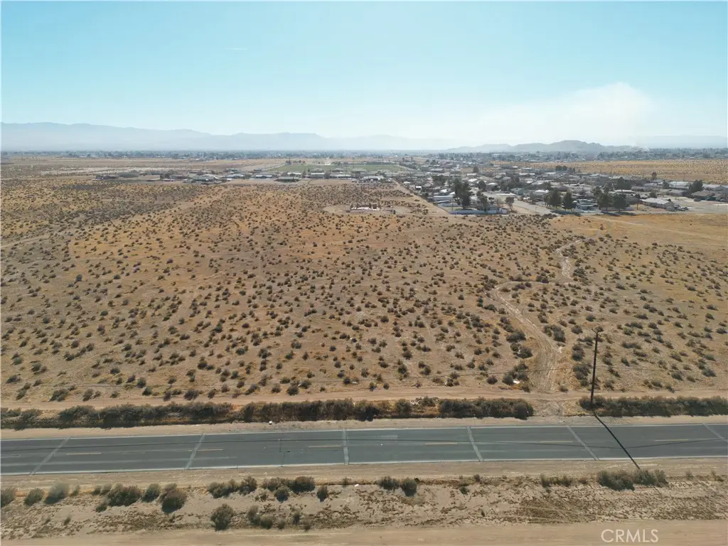 21025 Waalew Road, Apple Valley, CA 92307 - #1