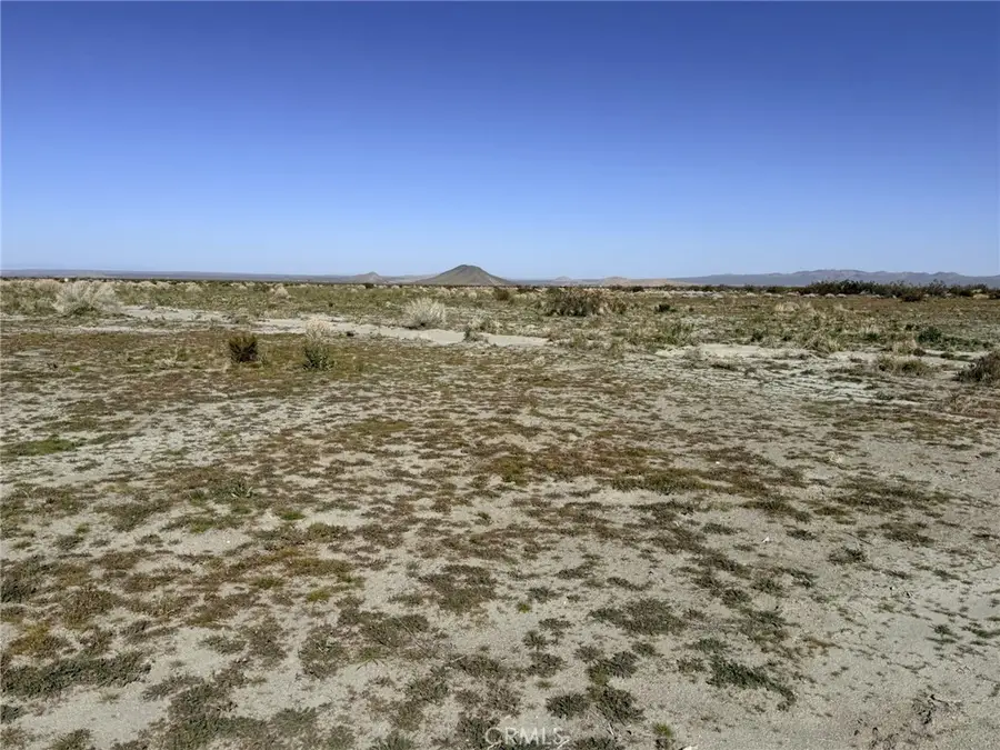 0 Holly St, Phelan, CA 92371 - #3