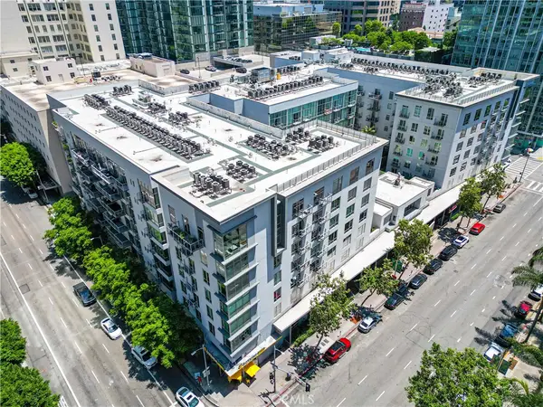 645 W 9th Street #703, Los Angeles, CA 90015