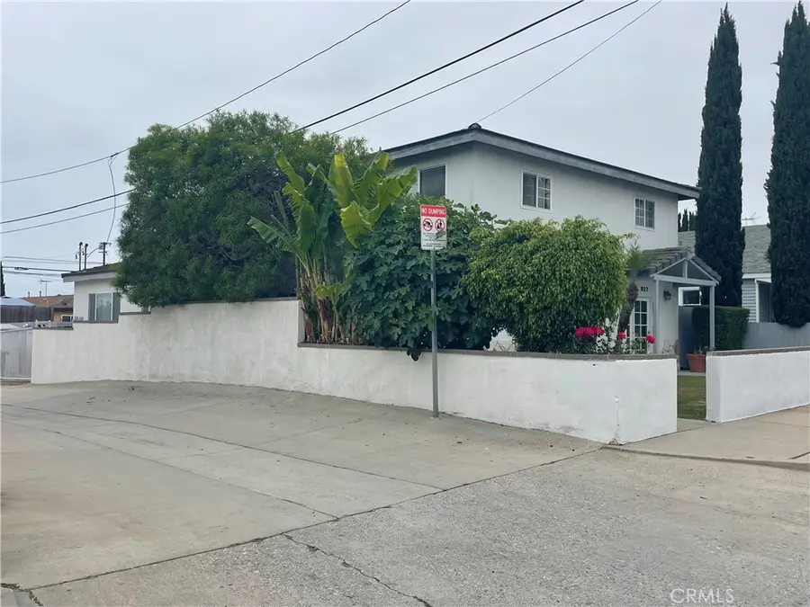 927 W 6th Street, San Pedro, CA 90731 - #3