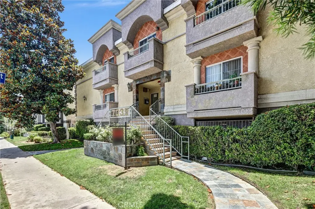 7035 Woodley Avenue #113, Van Nuys, CA 91406 - Image #1