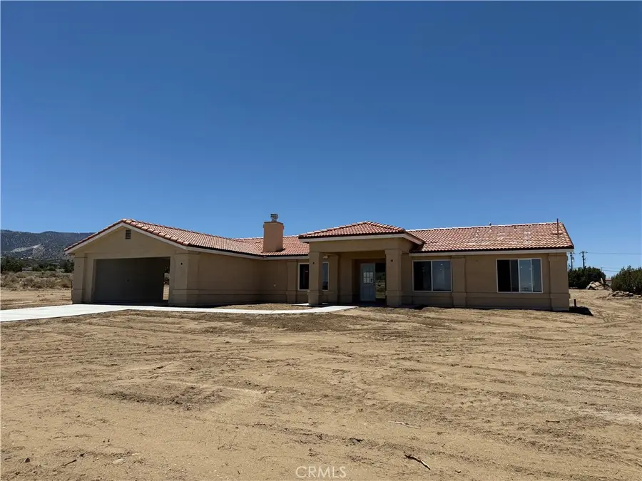 9570 Mescalero Road, Phelan, CA 92371 - Image #2