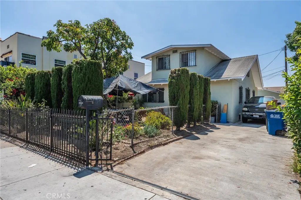 2508 Saturn Avenue, Huntington Park, CA 90255 - #1