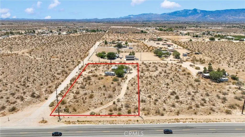 5335 Palmdale Road, Phelan, CA 92371 - #1