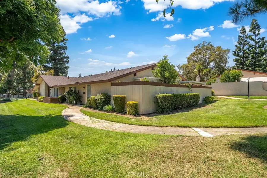321 Spencer Avenue, Upland, CA 91786 - Image #2