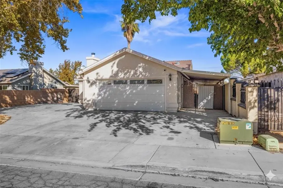 2527 Garnet Lane, Lancaster, CA 93535 - Image #2