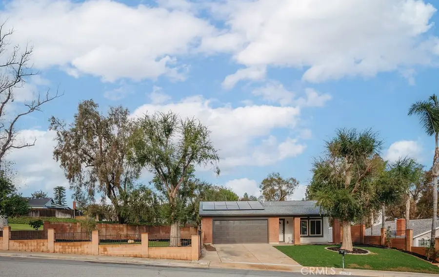 2430 Mesquite, Corona, CA 92882 - Image #2