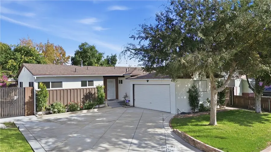 9106 Lev Avenue, Arleta, CA 91331 - Image #2