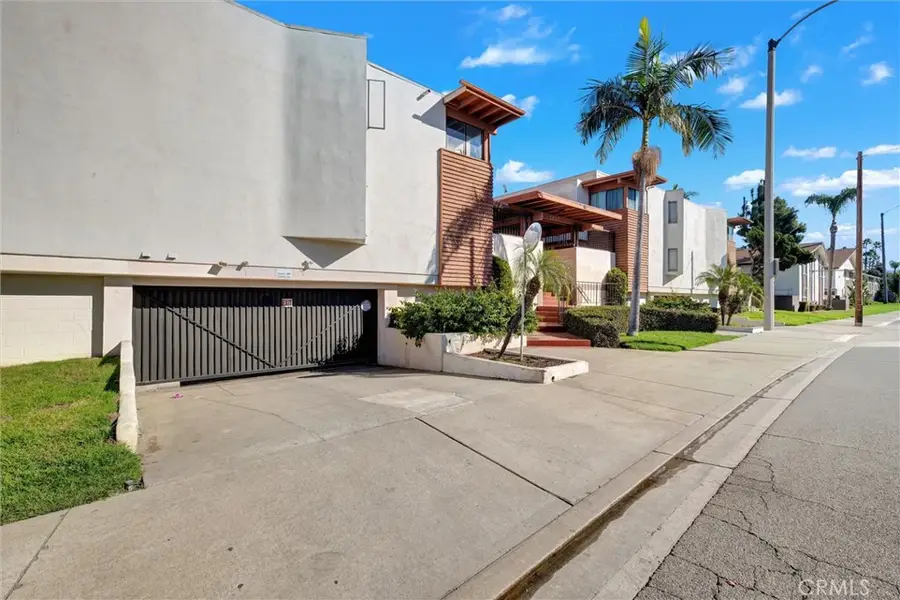 7033 Stewart And Gray Road #24, Downey, CA 90241 - #2