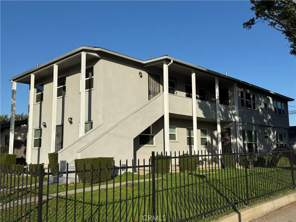 966 Holly, Inglewood, CA 90301 - Image #1