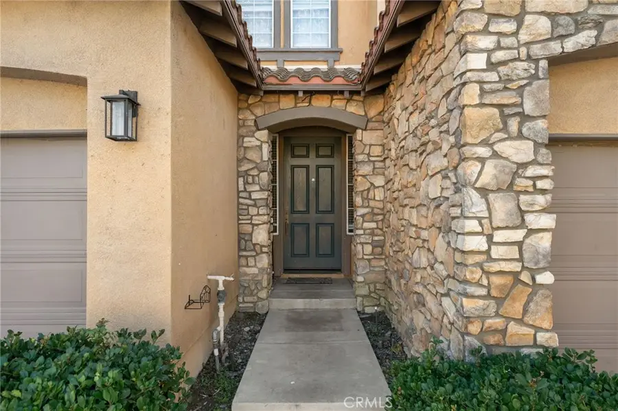 12 Plaza Avila, Lake Elsinore, CA 92532 - Image #2