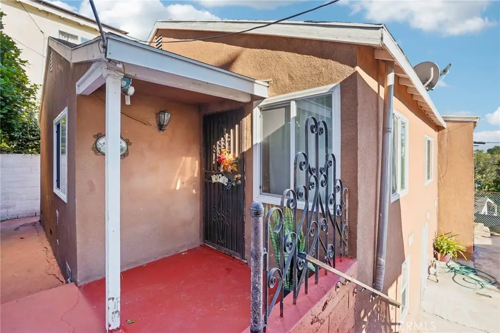 1046 N Bonnie Beach Place, Los Angeles, CA 90063 - #1
