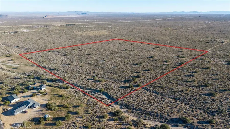 223 Avenue X, Llano, CA 93544 - #2