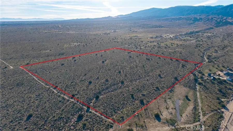 223 Avenue X, Llano, CA 93544 - #3