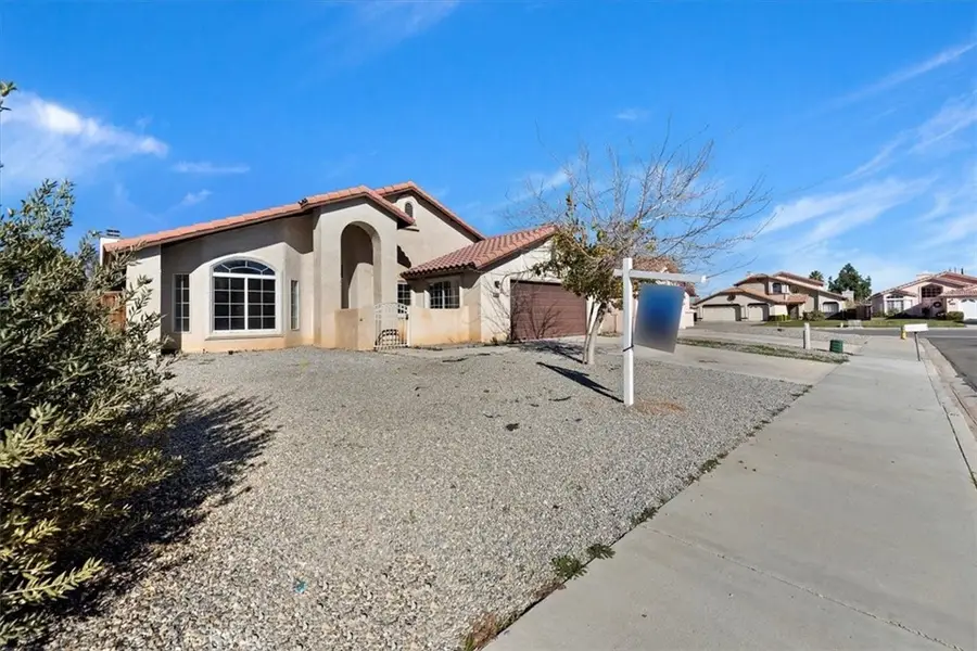 14450 Palo Alto Court, Victorville, CA 92392 - Image #2