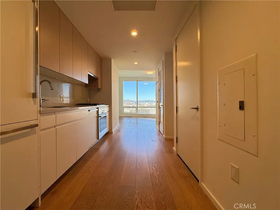877 Francisco #1720, Los Angeles, CA 90017 - #2