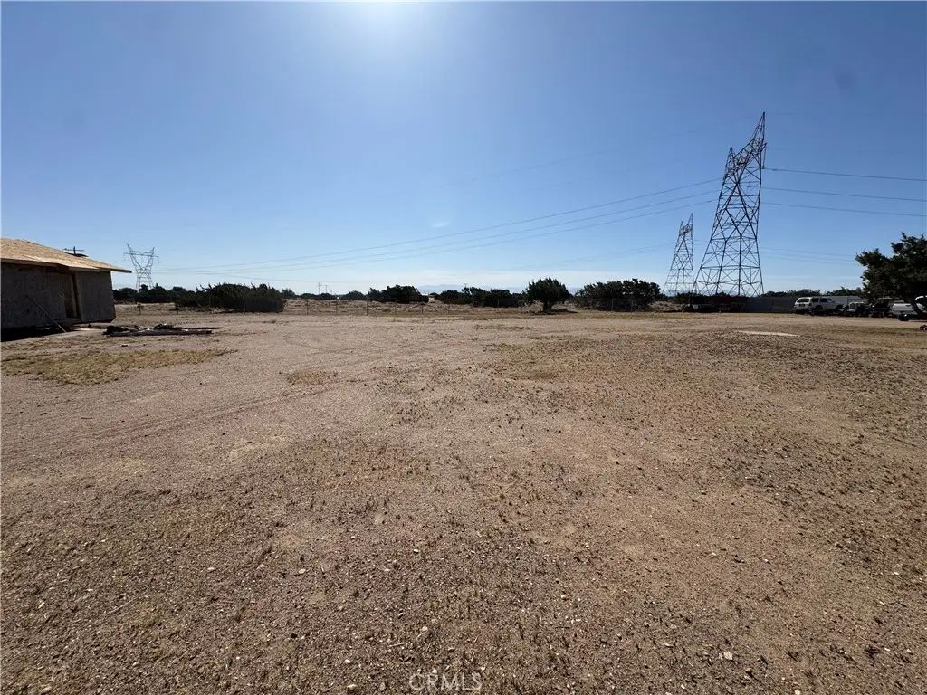 10717 Muscatel, Oak Hills, CA 92344 - #1